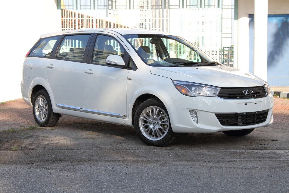 Mitsubishi Outlander RE Facelift (2016) Exterior