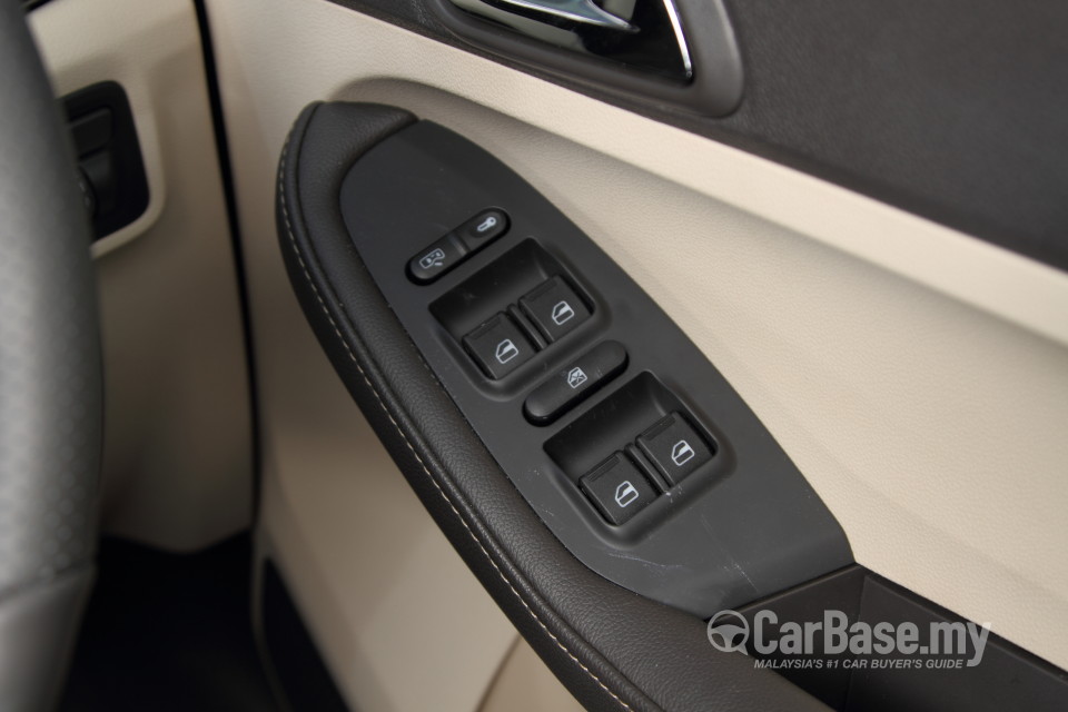 Chery Maxime B240 (2015) Interior