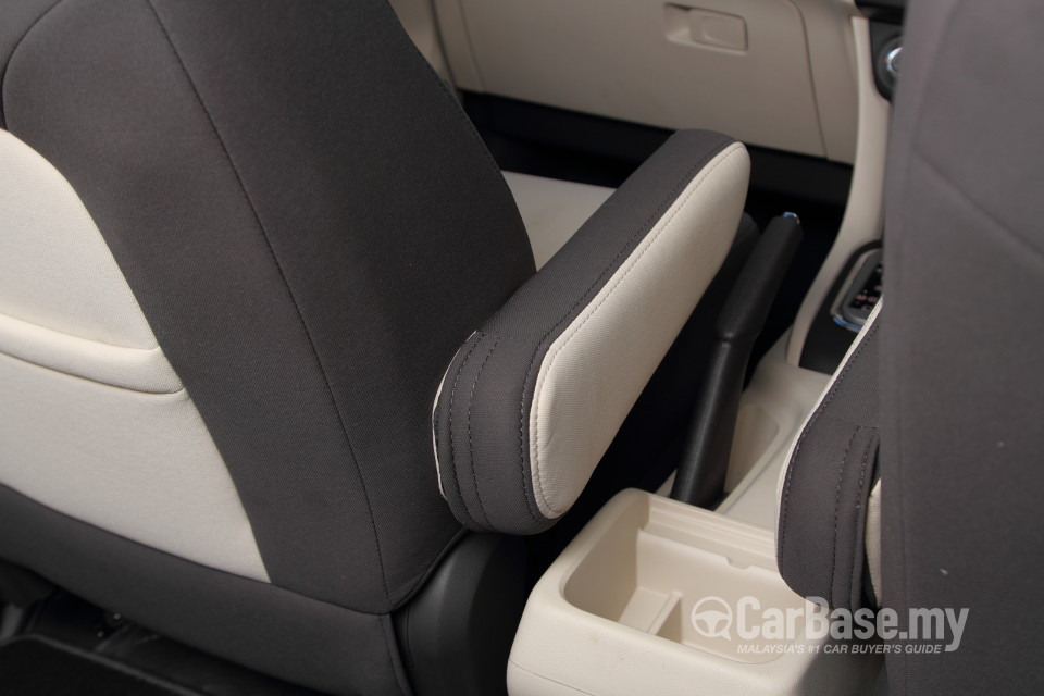 Chery Maxime B240 (2015) Interior