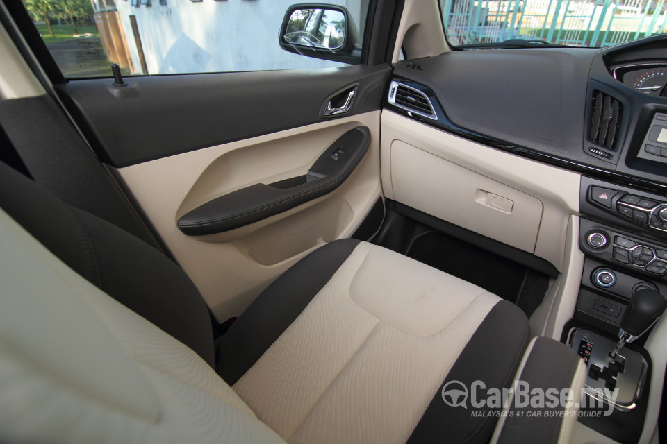 Chery Maxime B240 (2015) Interior