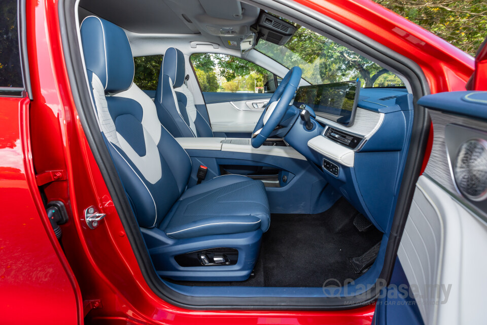 Chery Omoda E5 Mk1 (2024) Interior