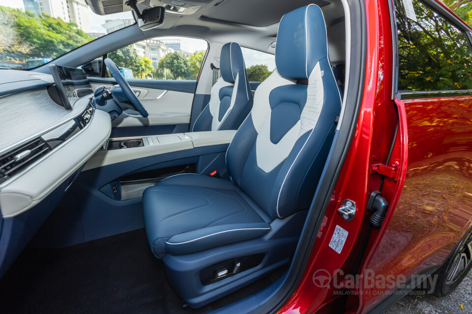 Chery Omoda E5 Mk1 (2024) Interior