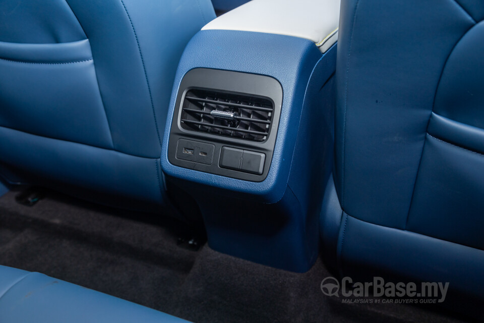 Chery Omoda E5 Mk1 (2024) Interior