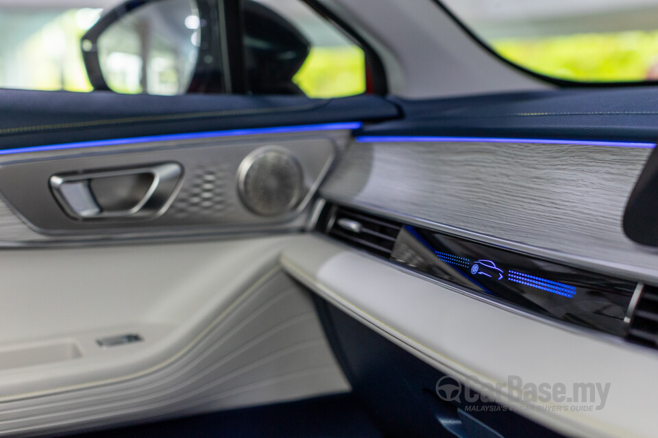 Chery Omoda E5 Mk1 (2024) Interior