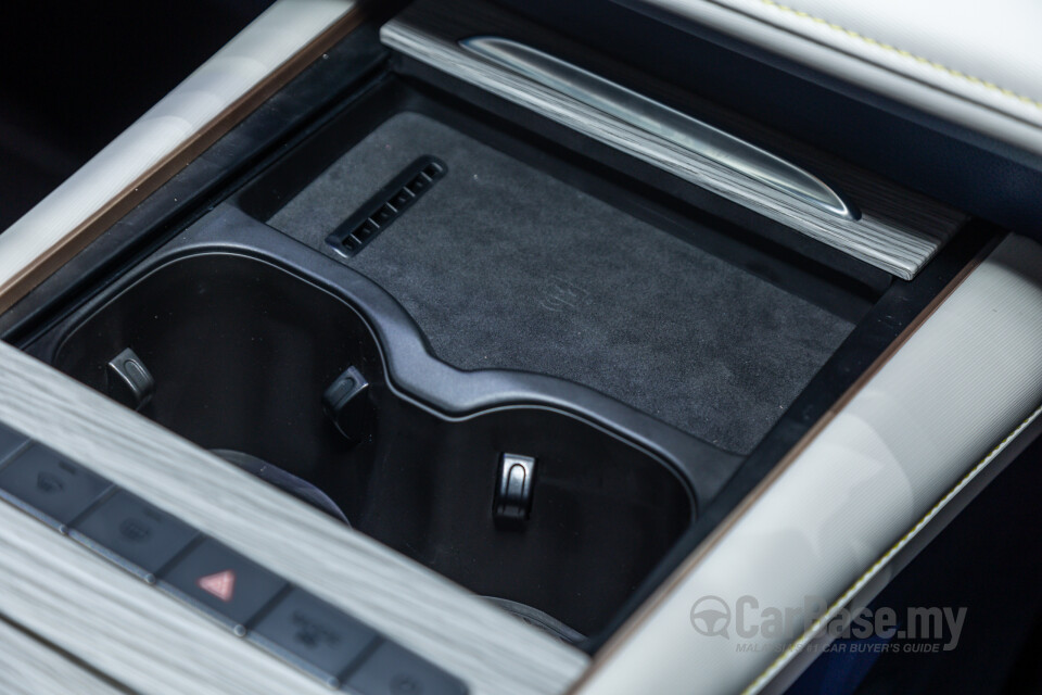 Chery Omoda E5 Mk1 (2024) Interior