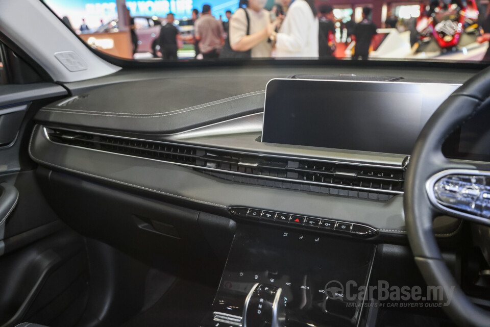 Chery Tiggo Cross T17 (2025) Interior