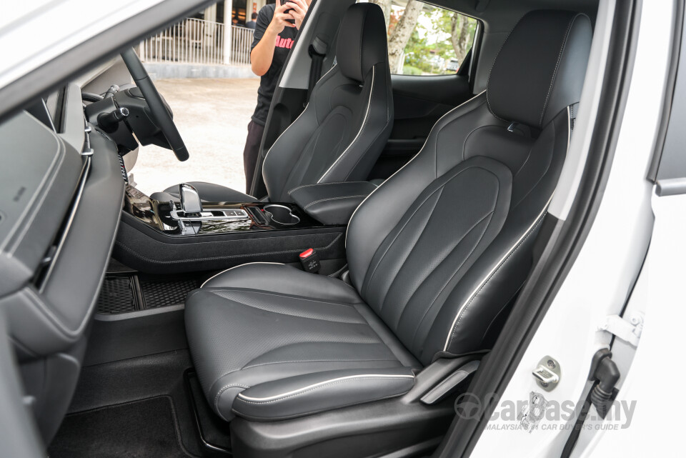 Chery Tiggo Cross T17 (2025) Interior