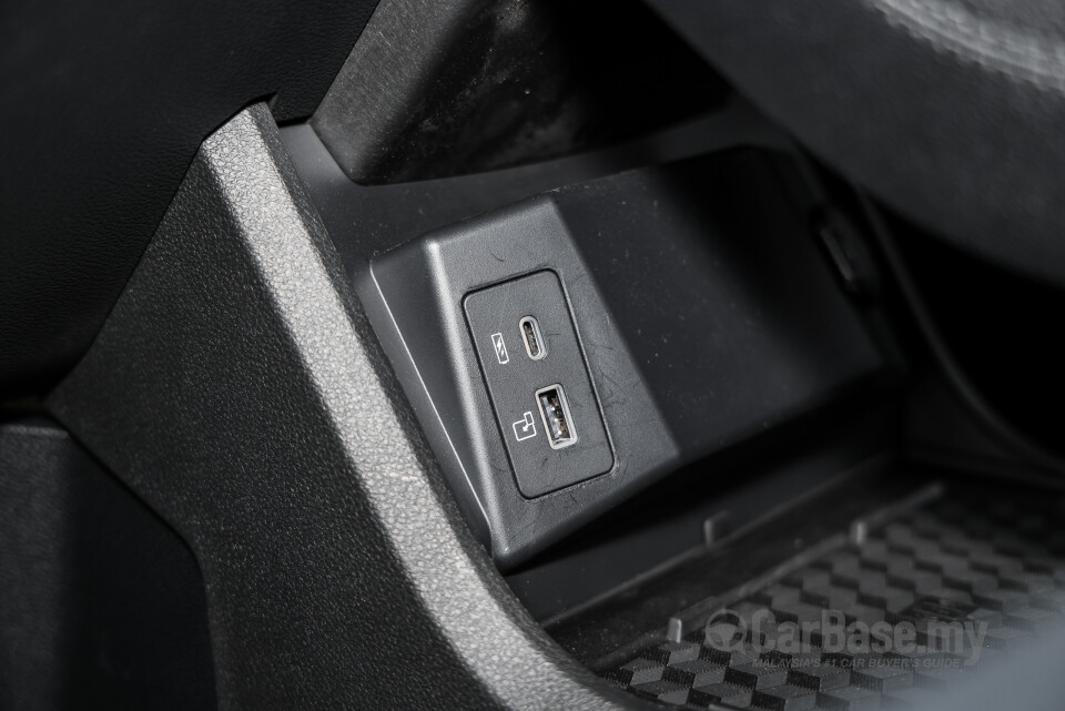 Chery Tiggo Cross T17 (2025) Interior