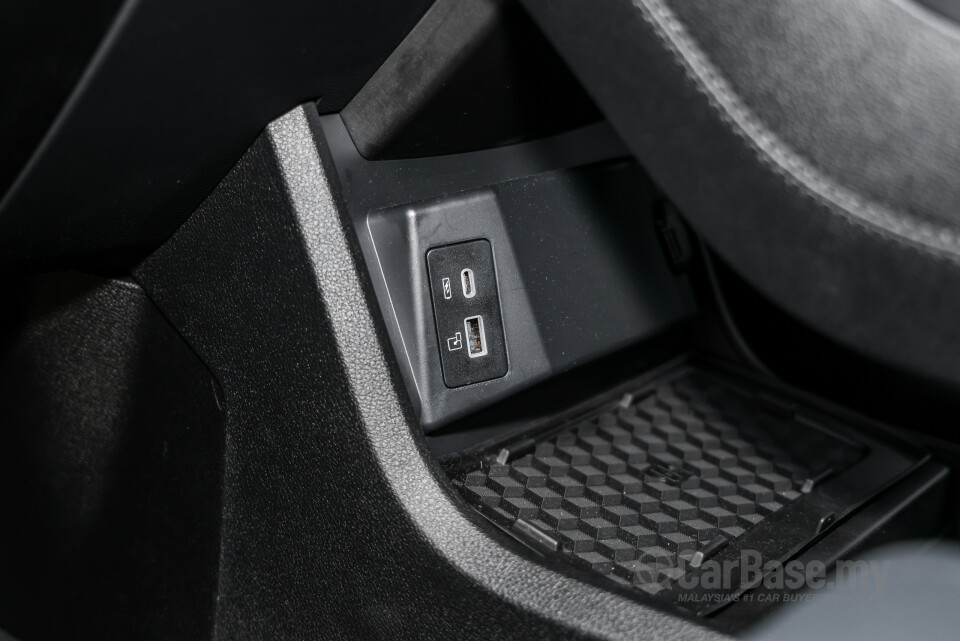 Chery Tiggo Cross T17 (2025) Interior