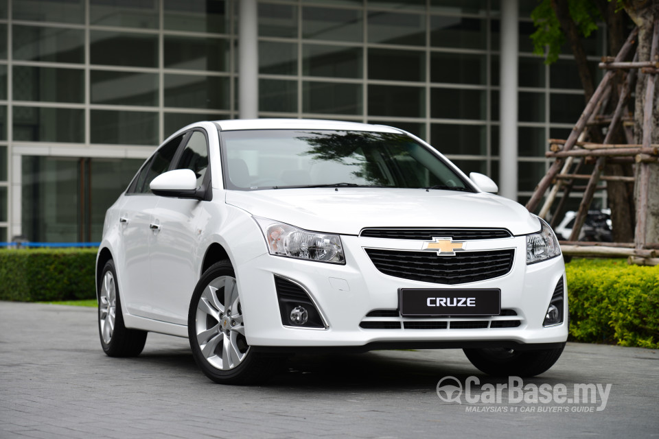 Chevrolet Cruze J300 (2012) Exterior