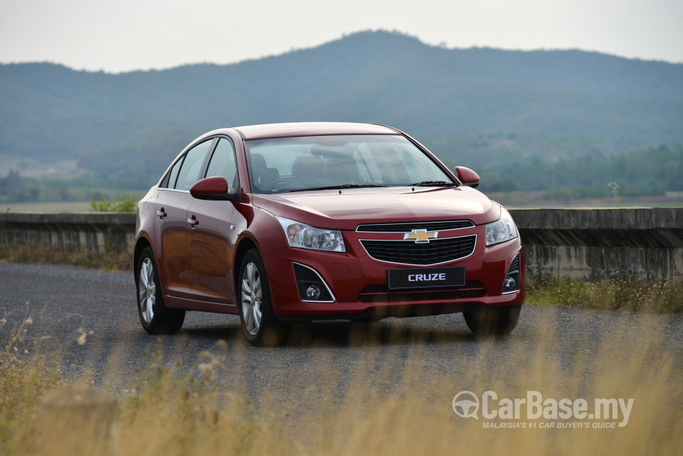 Chevrolet Cruze J300 (2012) Exterior