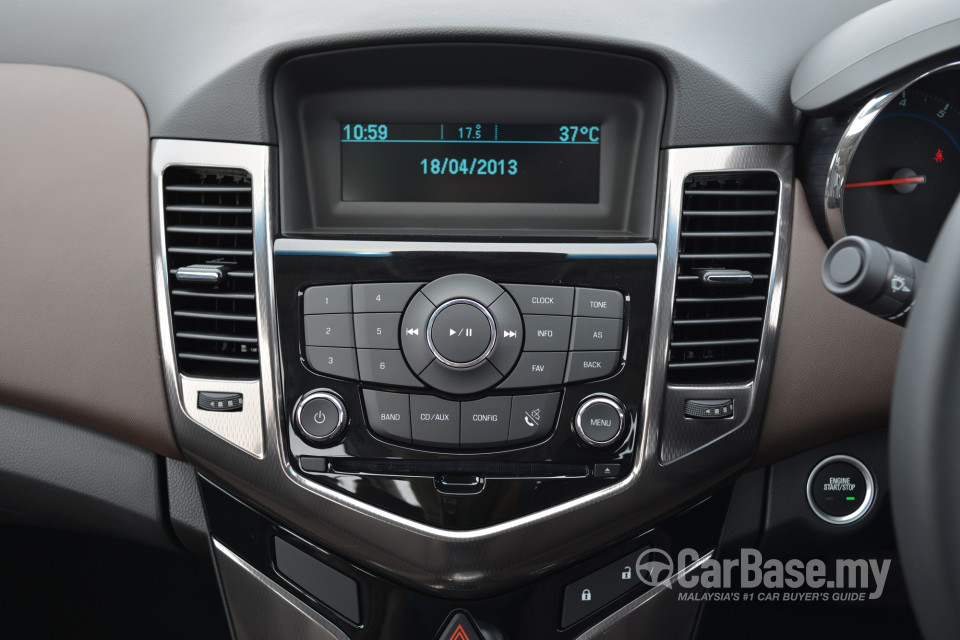 Chevrolet Cruze J300 (2012) Interior