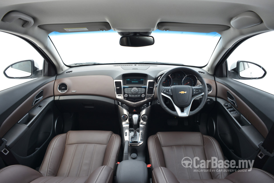 Chevrolet Cruze J300 (2012) Interior