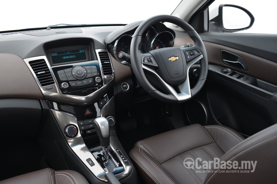 Chevrolet Cruze J300 (2012) Interior