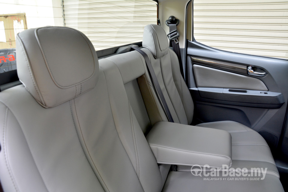 Chevrolet Colorado Mk2 (2012) Interior