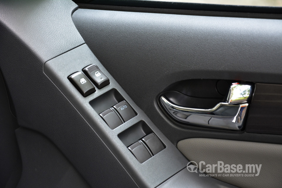 Chevrolet Colorado Mk2 (2012) Interior