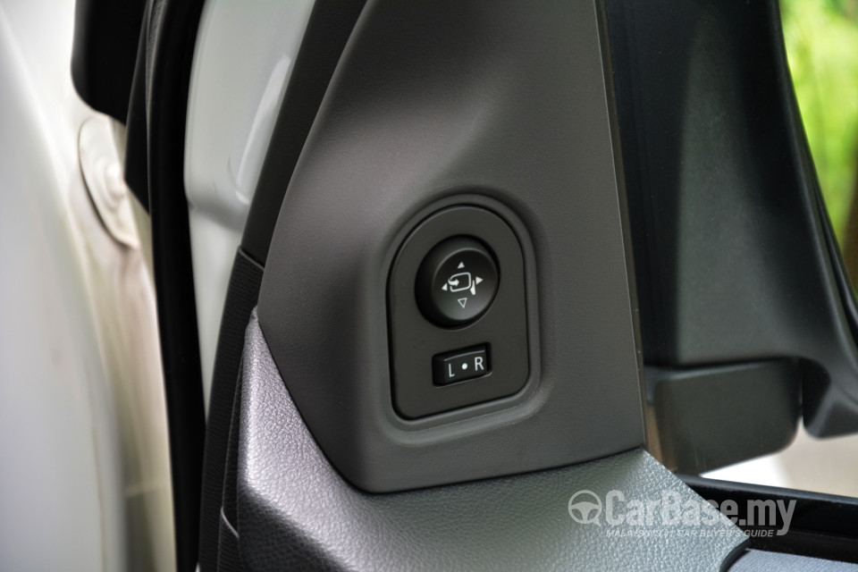 Chevrolet Colorado Mk2 (2012) Interior
