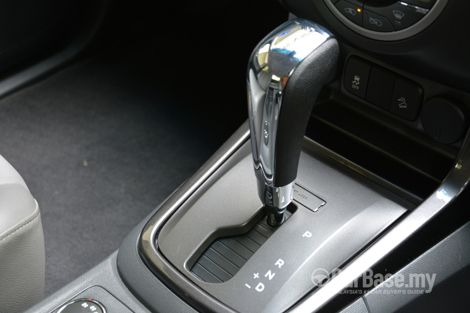 Chevrolet Colorado Mk2 (2012) Interior