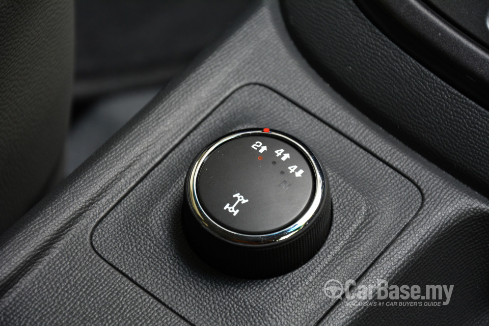 Chevrolet Colorado Mk2 (2012) Interior