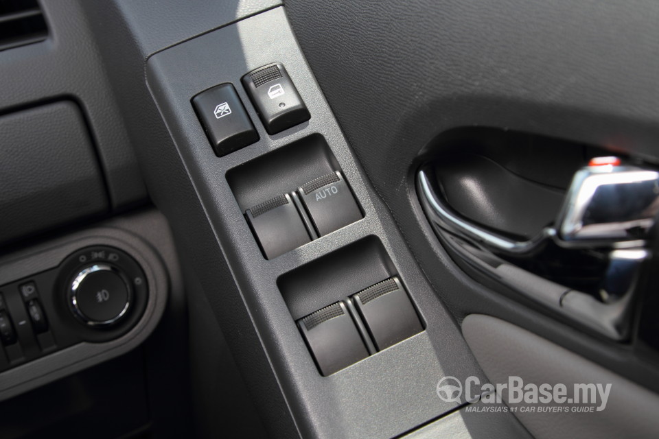 Chevrolet Colorado Mk2 (2012) Interior