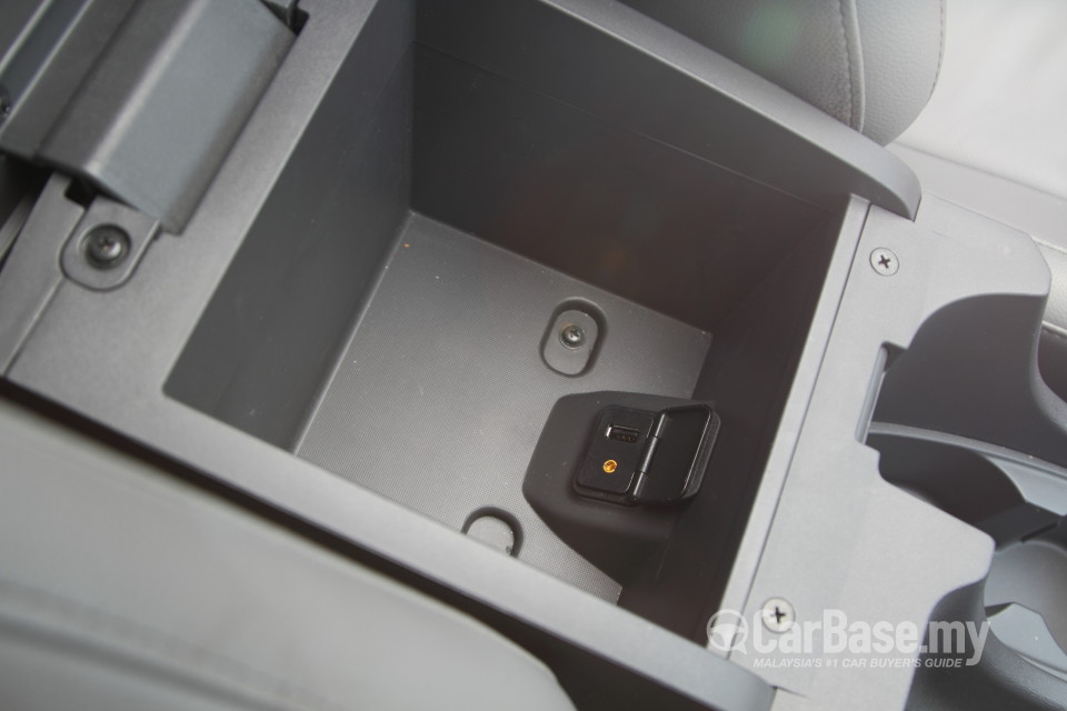 Chevrolet Colorado Mk2 (2012) Interior