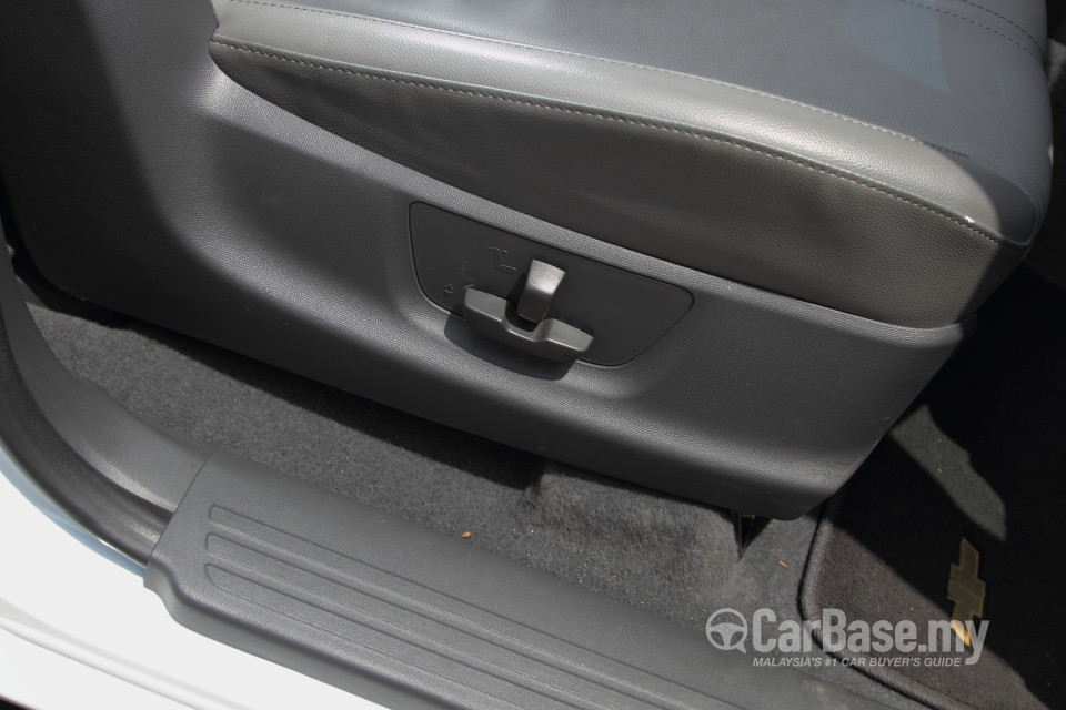 Chevrolet Colorado Mk2 (2012) Interior