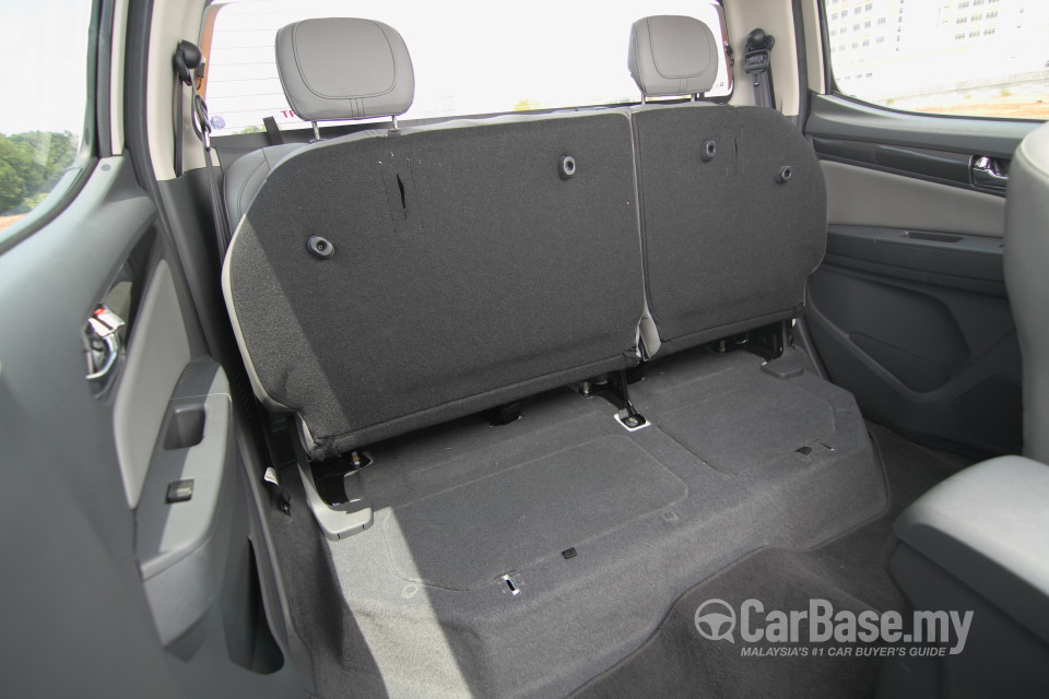 Chevrolet Colorado Mk2 (2012) Interior