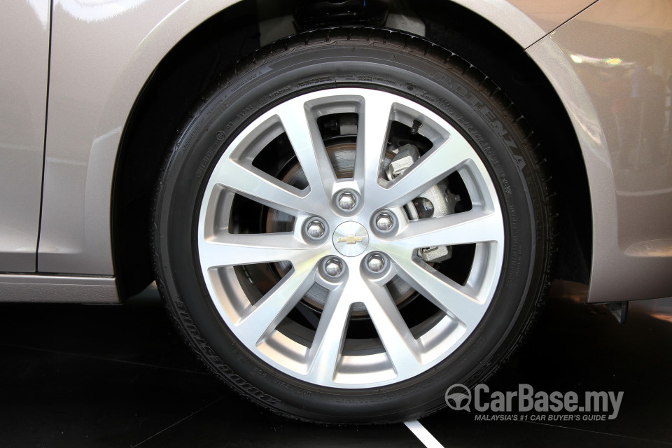 Chevrolet Malibu Mk8 (2014) Exterior
