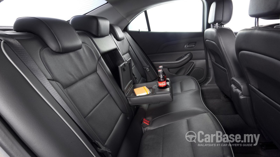 Chevrolet Malibu Mk8 (2014) Interior