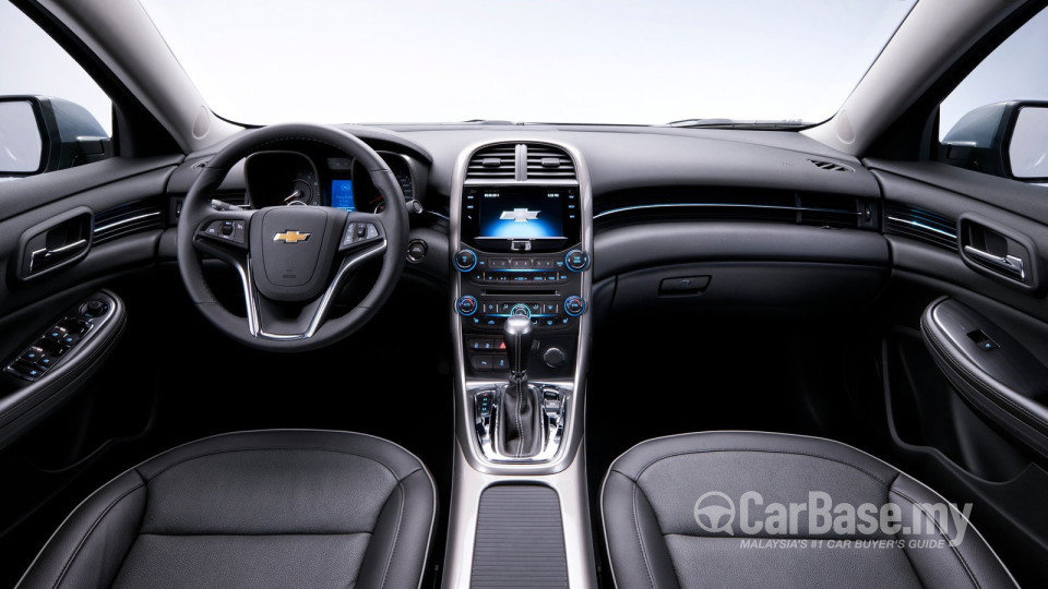 Chevrolet Malibu Mk8 (2014) Interior