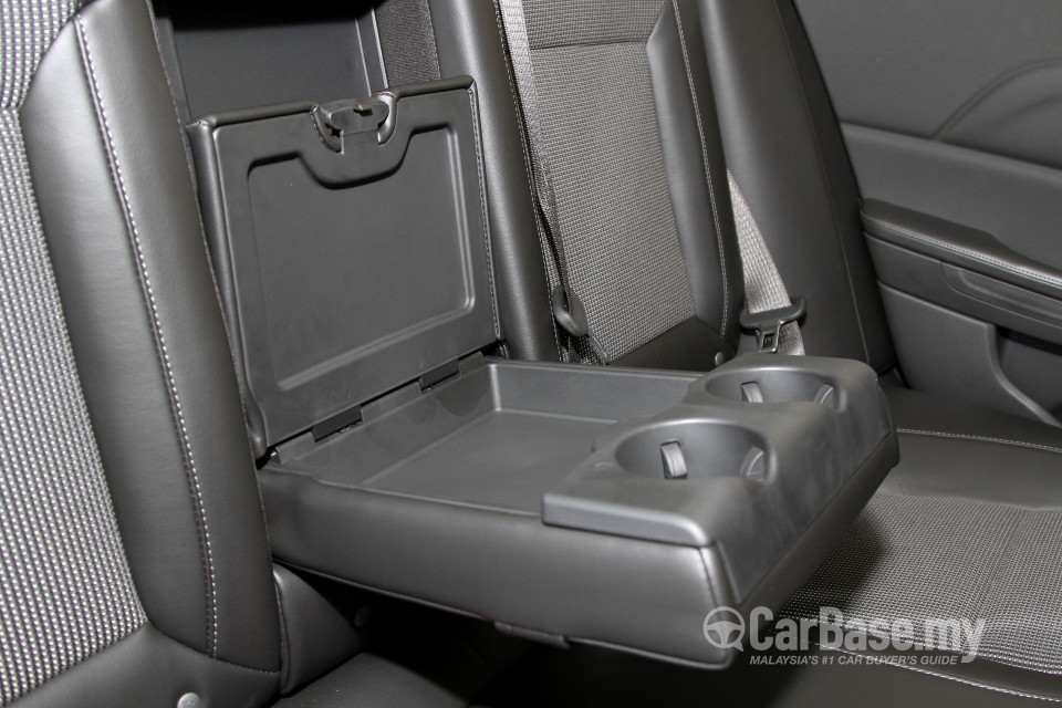 Chevrolet Malibu Mk8 (2014) Interior