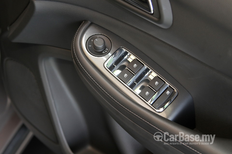 Chevrolet Malibu Mk8 (2014) Interior