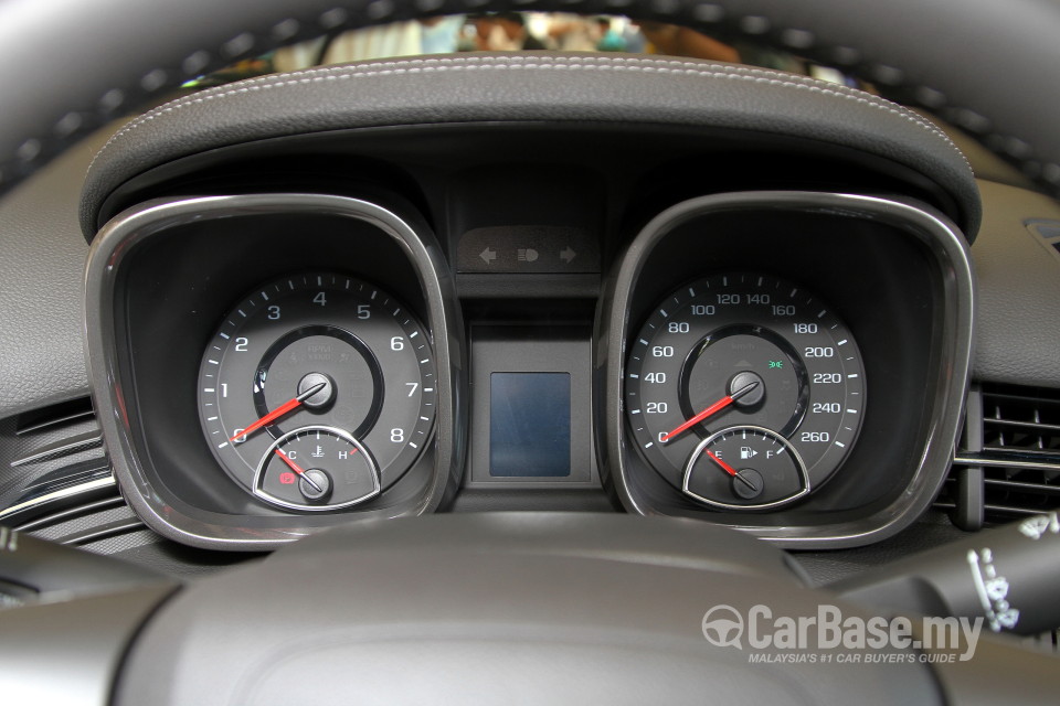 Chevrolet Malibu Mk8 (2014) Interior