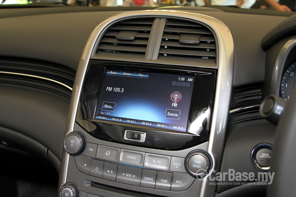 Chevrolet Malibu Mk8 (2014) Interior