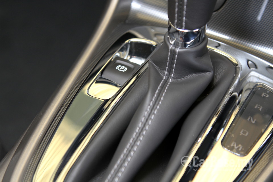 Chevrolet Malibu Mk8 (2014) Interior