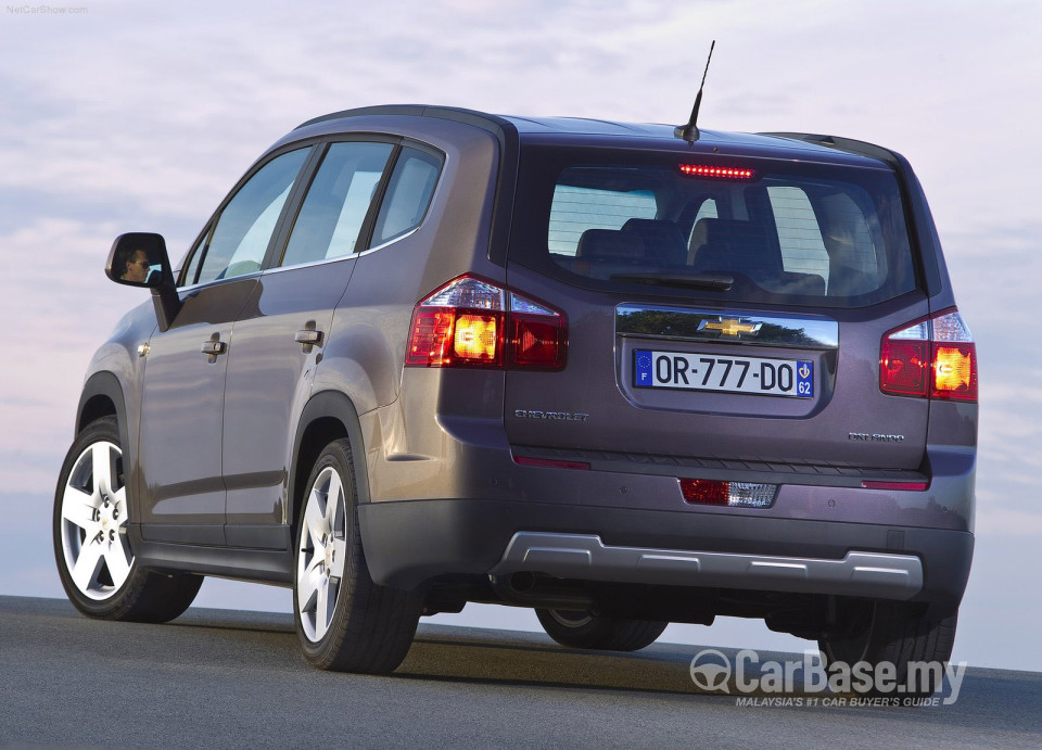 Chevrolet Orlando Mk1 (2012) Exterior