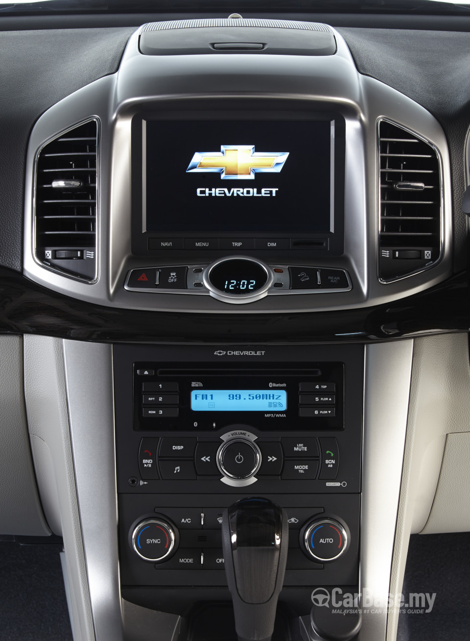 Chevrolet Captiva C100 Facelift (2011) Interior