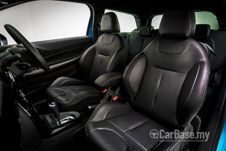 Citroen DS3 Mk1  (2014) Interior