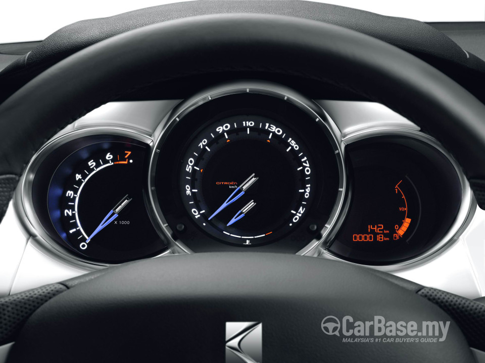 Citroen DS3 Mk1  (2014) Interior
