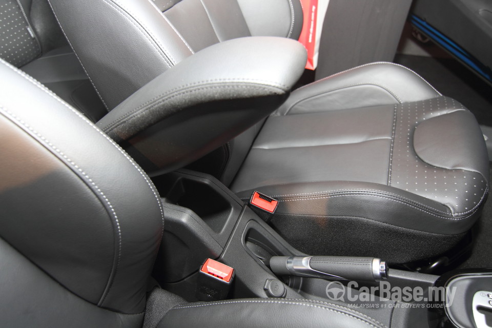 Citroen DS3 Mk1  (2014) Interior