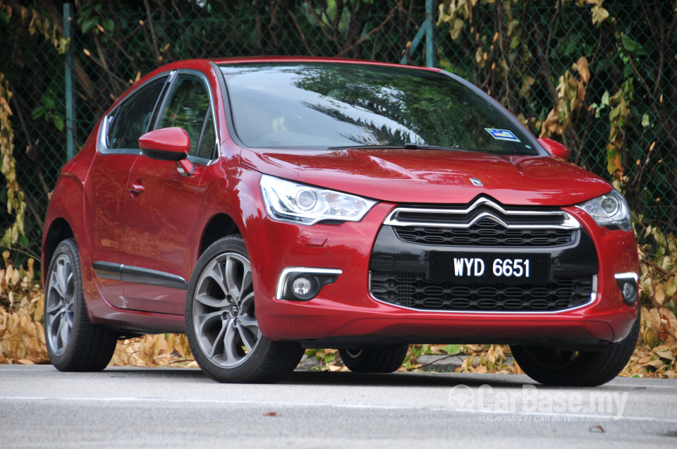 Citroen DS4 Mk1 (2013) Exterior