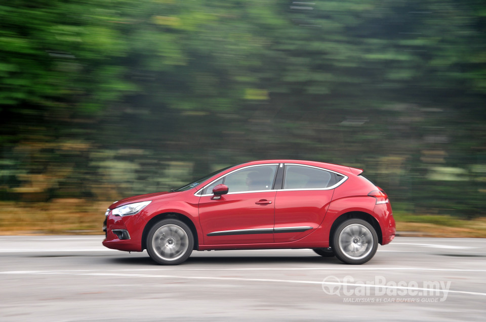 Citroen DS4 Mk1 (2013) Exterior