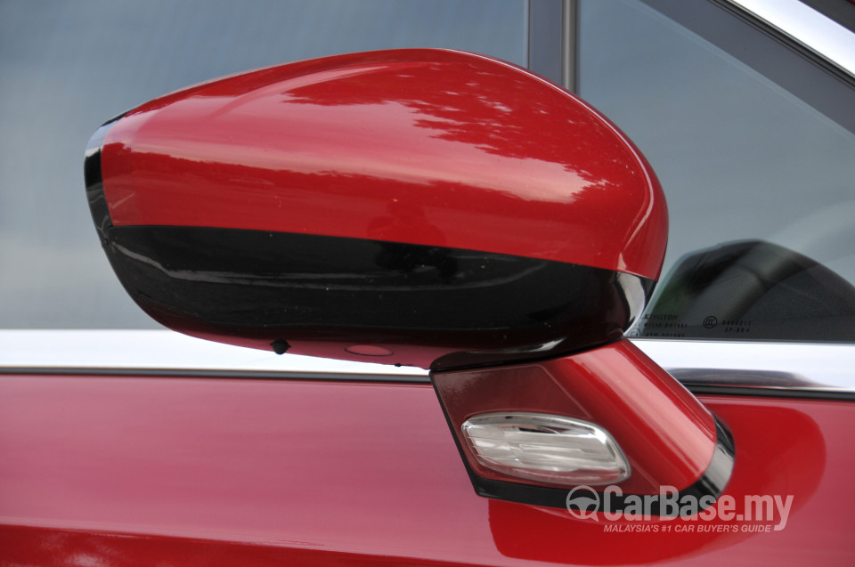 Citroen DS4 Mk1 (2013) Exterior