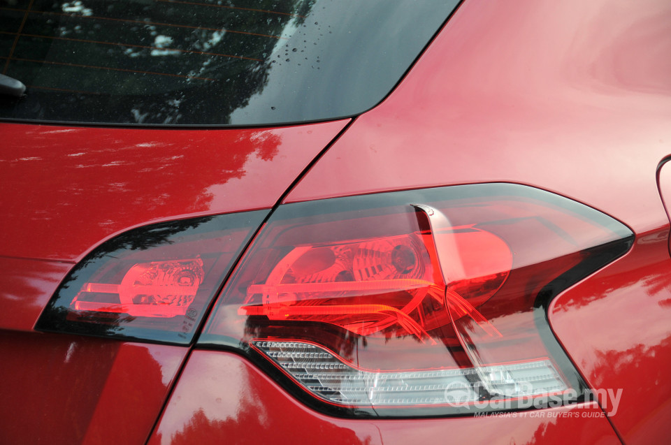 Citroen DS4 Mk1 (2013) Exterior