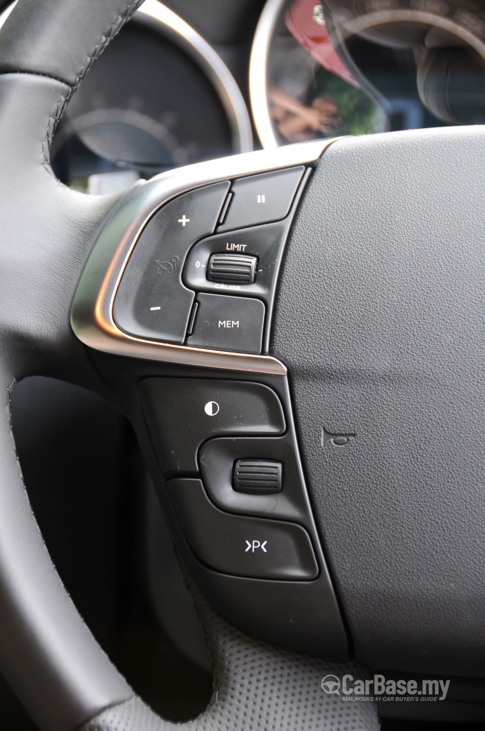 Citroen DS4 Mk1 (2013) Interior