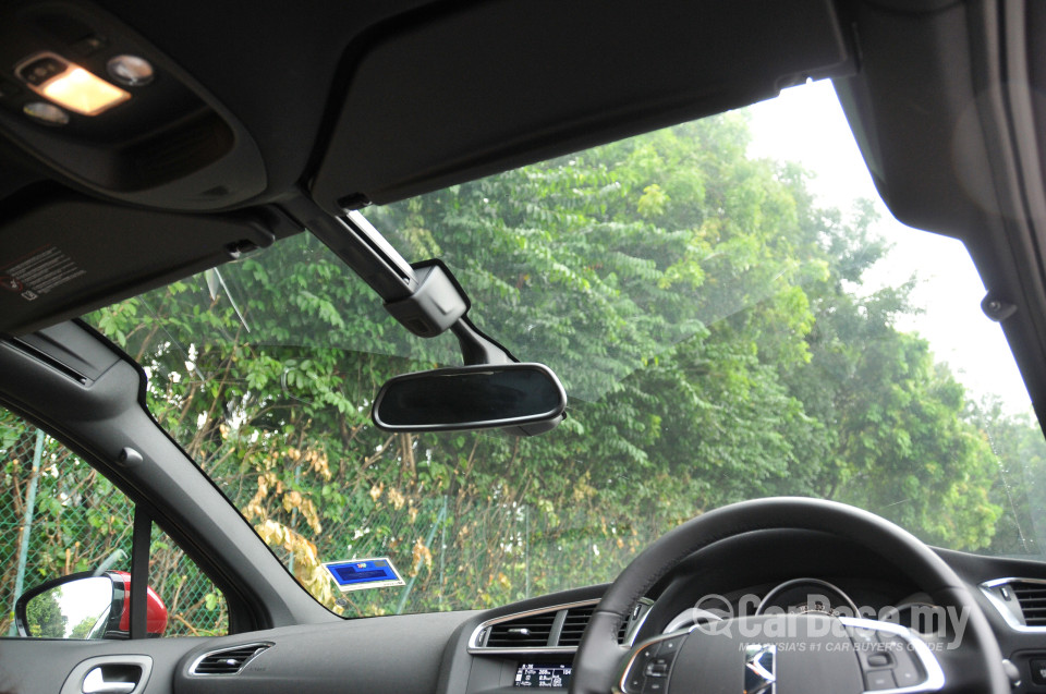 Citroen DS4 Mk1 (2013) Interior