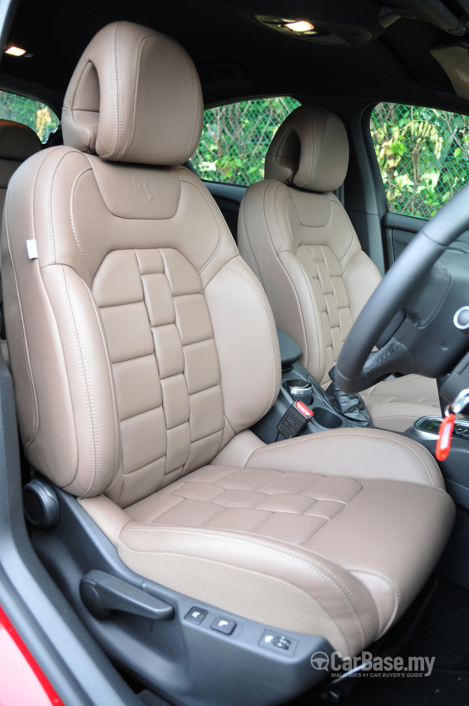 Citroen DS4 Mk1 (2013) Interior