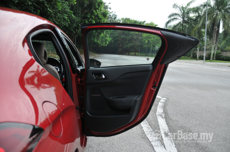 Citroen DS4 Mk1 (2013) Interior