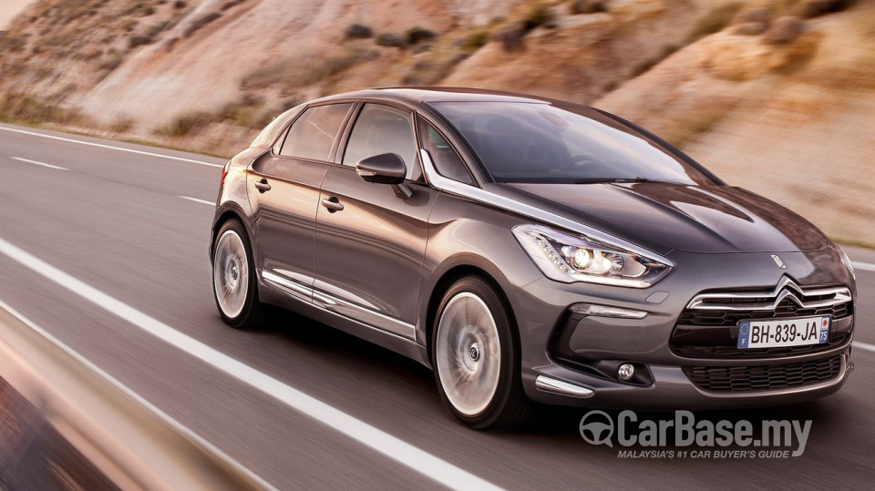 Citroen DS5 Mk1 (2013) Exterior