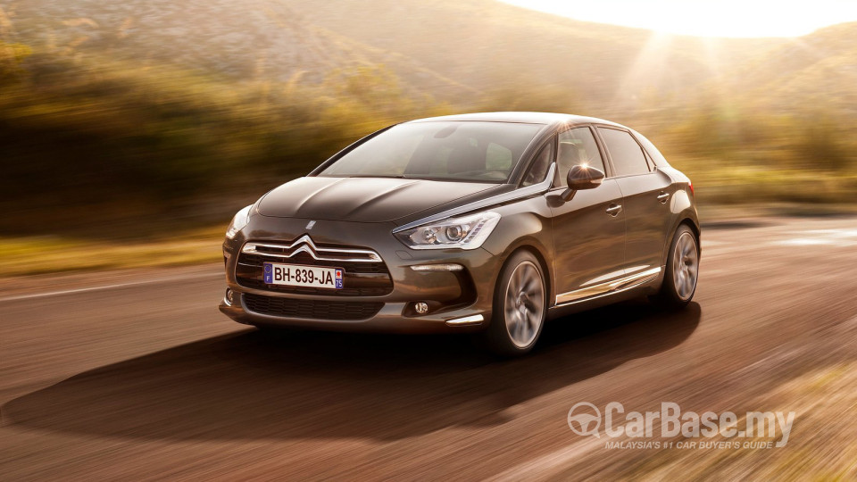 Citroen DS5 Mk1 (2013) Exterior